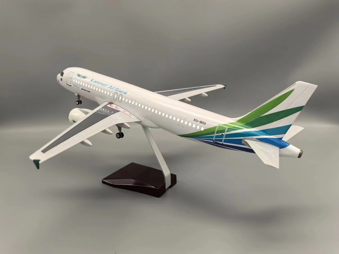 Souvenir Plane Toy 47CM 1/142  - Model Airplane Plastic review and price