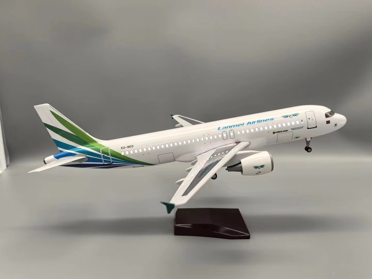 Souvenir Plane Toy 47CM 1/142  - Model Airplane Plastic review and price