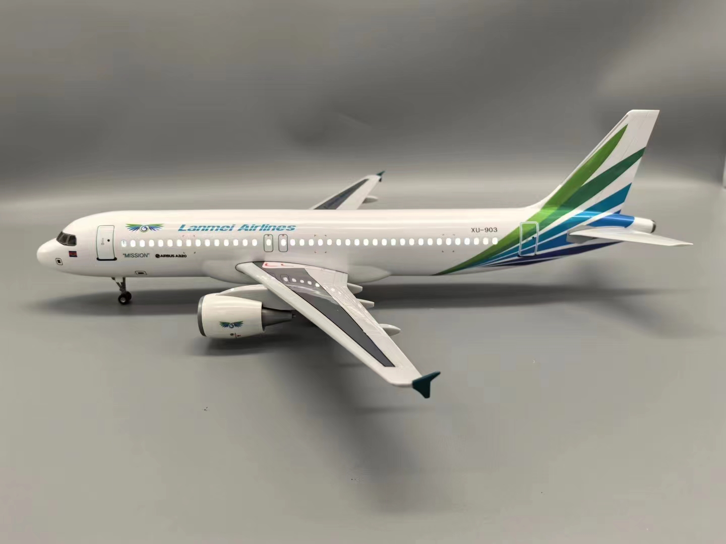 Souvenir Plane Toy 47CM 1/142  - Model Airplane Plastic review and price